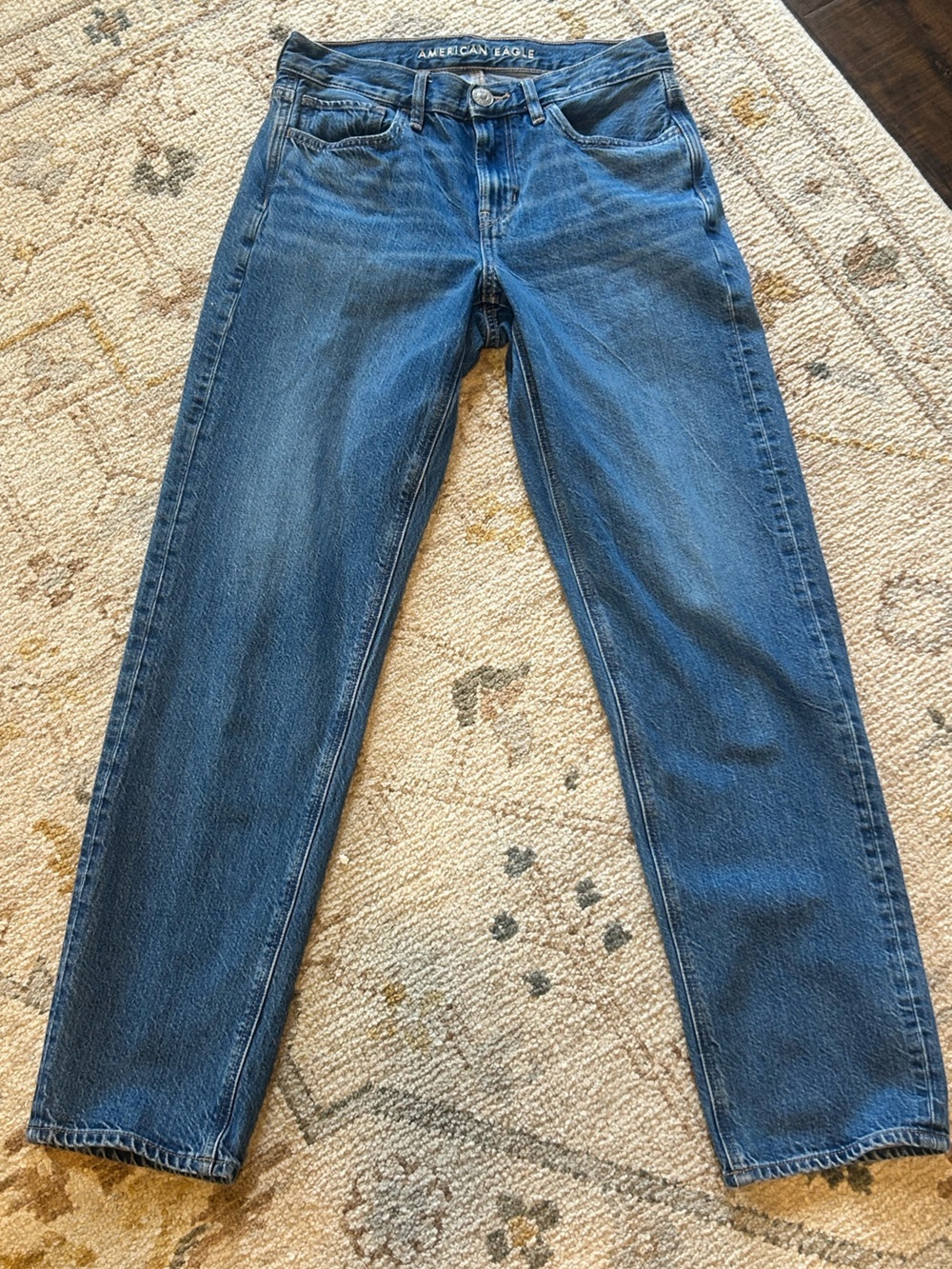 American Eagle Outfitters Straight Leg Jeans in Medium Blue